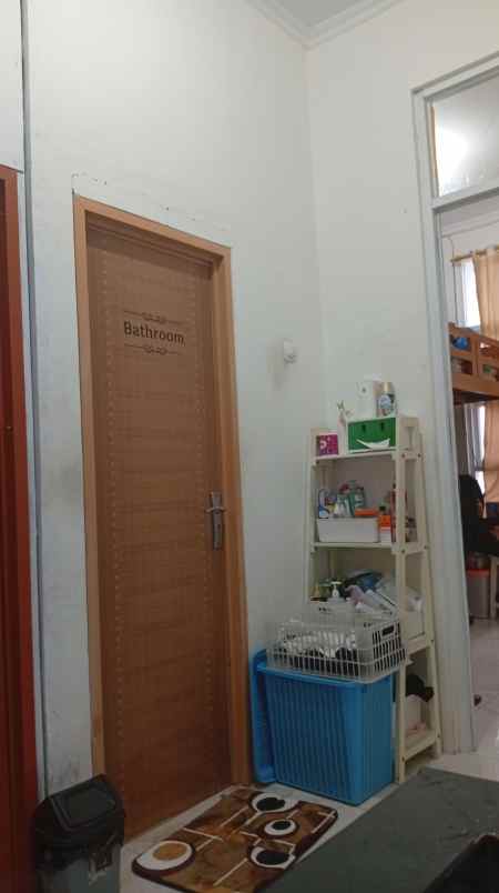 dijual rumah jl abadi kebon besar