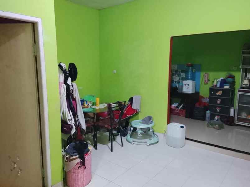 dijual rumah jl aur kuning