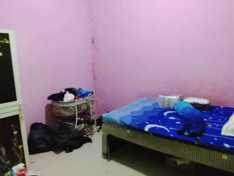 dijual rumah jl aur kuning