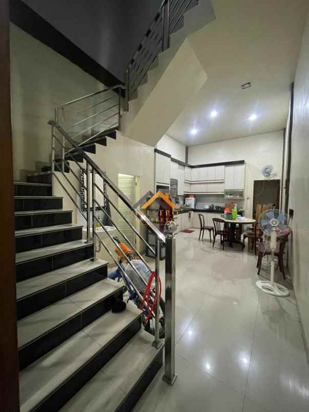 dijual rumah jl bambu iia sutomo ujung