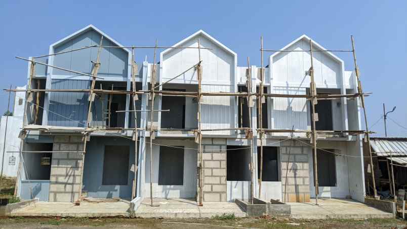 dijual rumah jl buaran rawabuntu