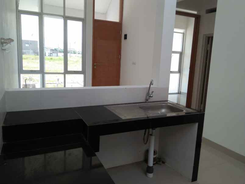 dijual rumah jl ciganitri ii