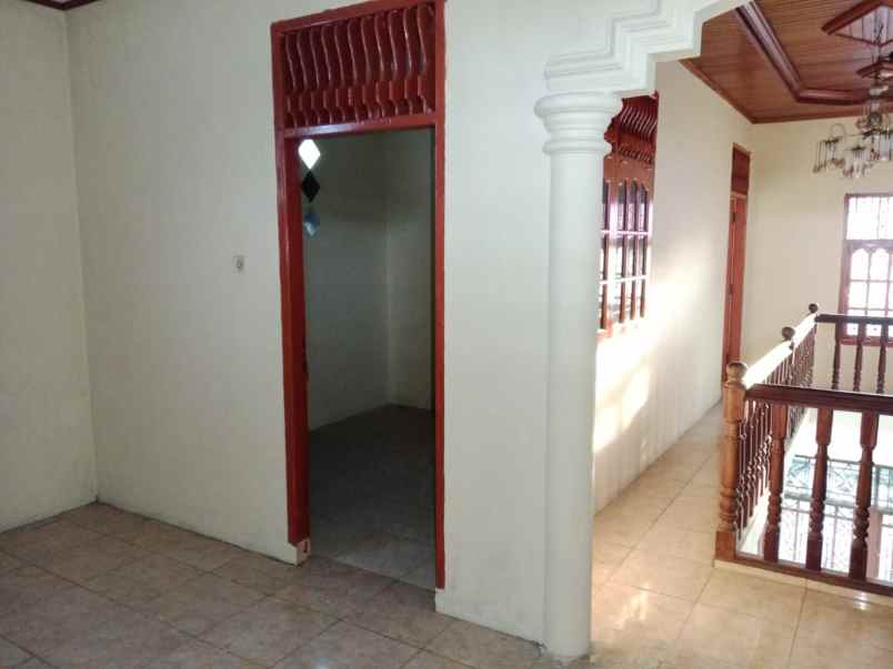 dijual rumah jl delima