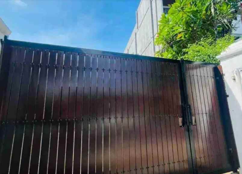 dijual rumah jl h abdul majid