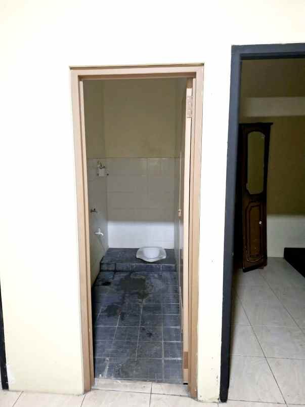 dijual rumah jl joe lenteng agung