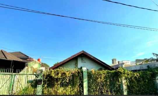 dijual rumah jl kapten pierre tendean