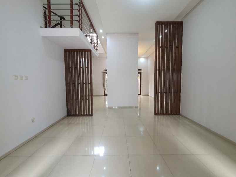 dijual rumah jl lb bulus iii no 28 rt 9