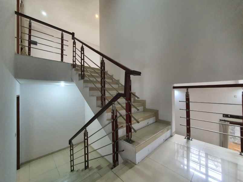 dijual rumah jl lb bulus iii no 28 rt 9