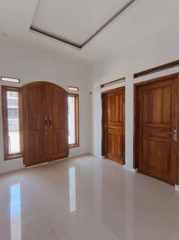 dijual rumah jl margahayu raya bandung