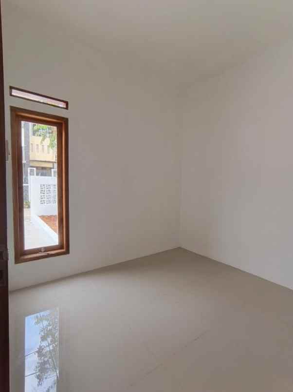dijual rumah jl margahayu raya bandung