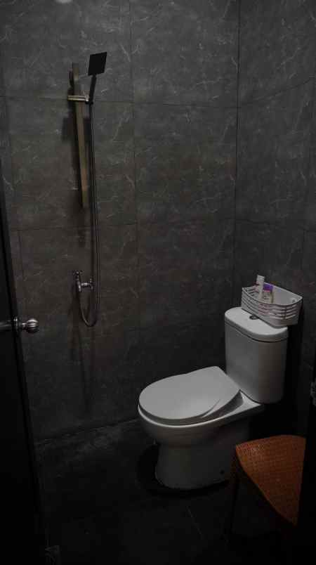 dijual rumah jl musholla al arifiyah