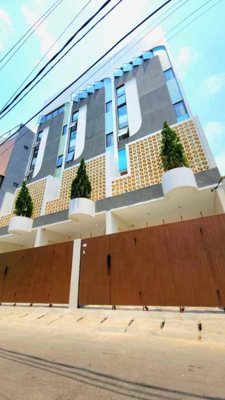 dijual rumah jl muwardi