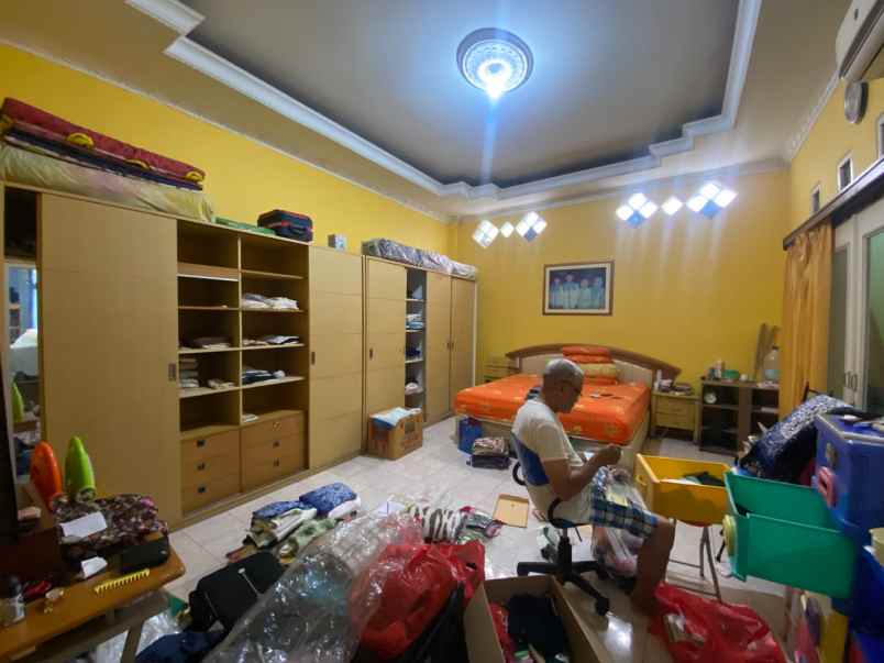 dijual rumah jl pemuda