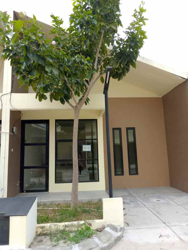 dijual rumah jl pilar sukatani no 2
