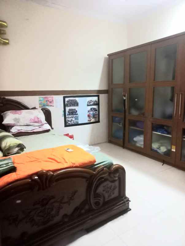 dijual rumah jl pondok kelapa duren