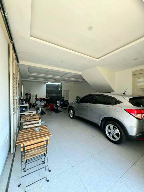 dijual rumah jl pondok kelapa duren