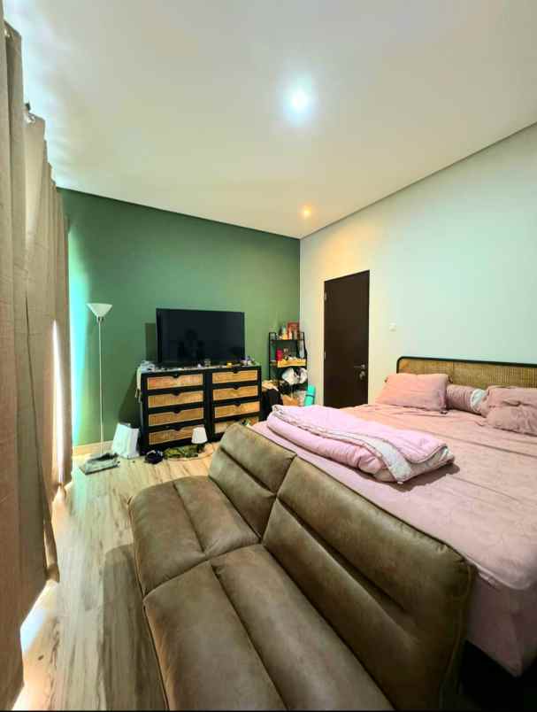 dijual rumah jl pondok kelapa duren