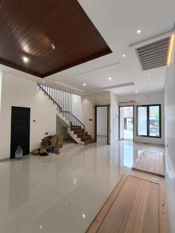 dijual rumah jl pulo asem rawamangun