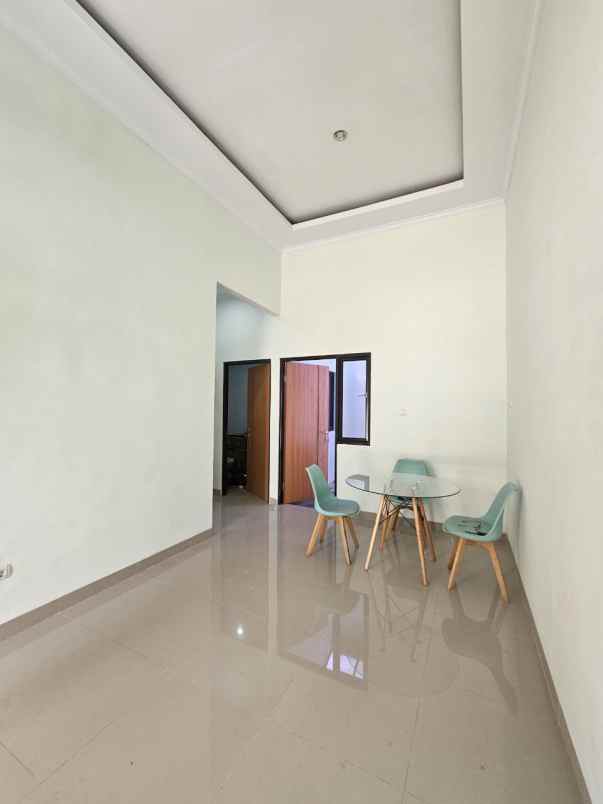 dijual rumah jl raden abdul ghoni