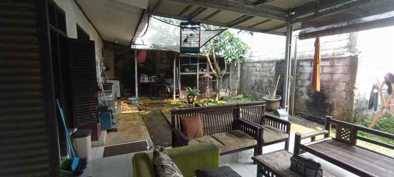 dijual rumah jl raya kalisuren