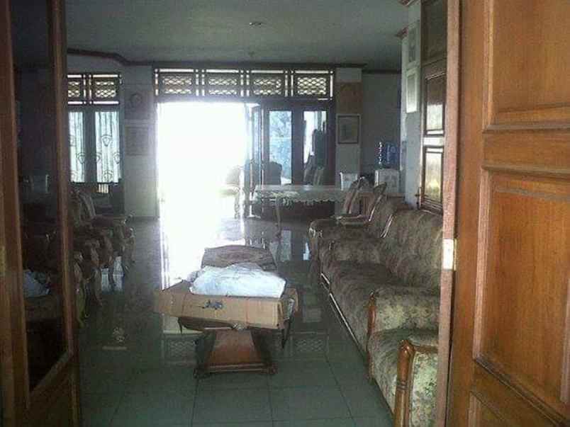dijual rumah jl raya layur jati kec