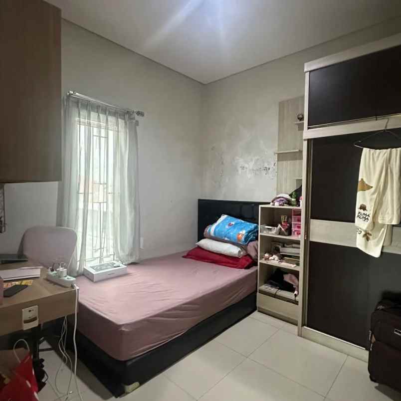 dijual rumah jl raya pamulang tangsel