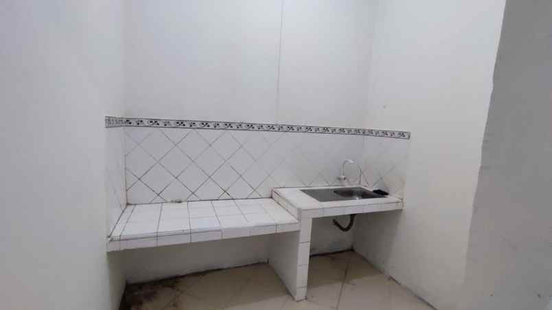 dijual rumah jl re soemantadiredja