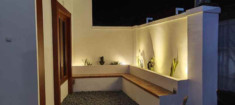 dijual rumah jl sejahtera timur karang