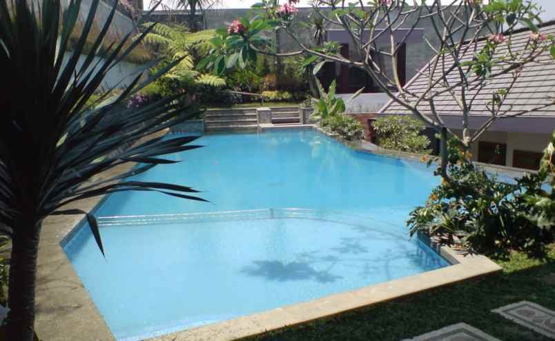 dijual rumah jl villa tidar pisang