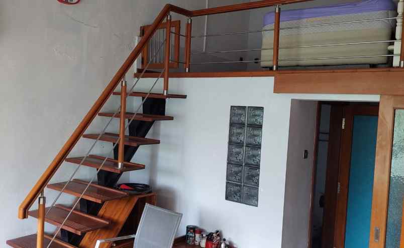 dijual rumah jl villa tidar pisang