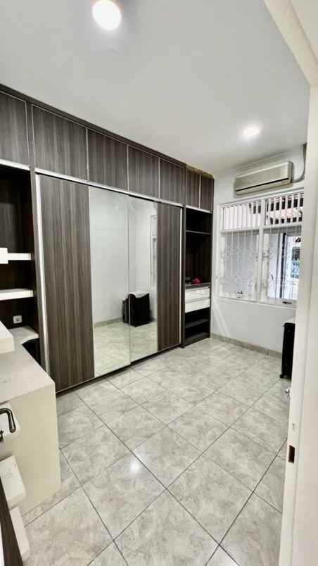 dijual rumah kalideres