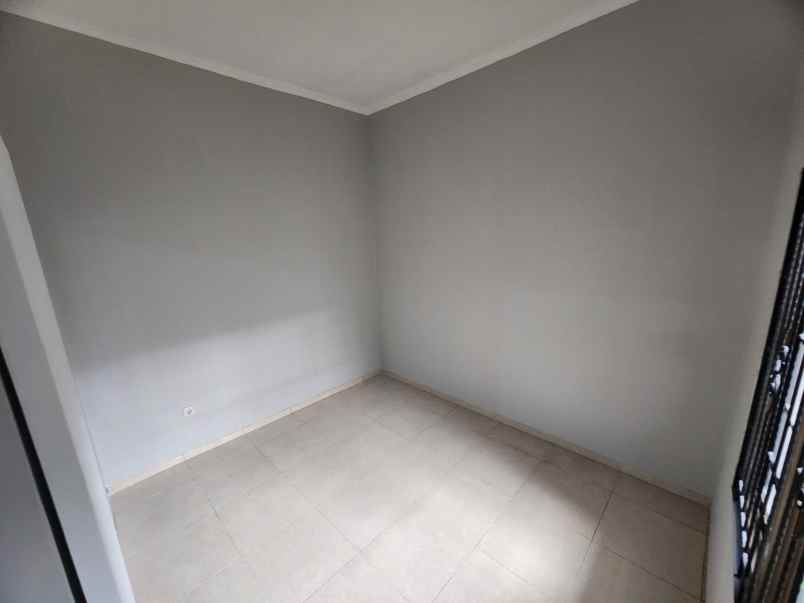 dijual rumah kavling dki meruya selatan