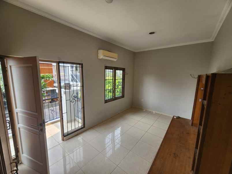 dijual rumah kavling dki meruya selatan