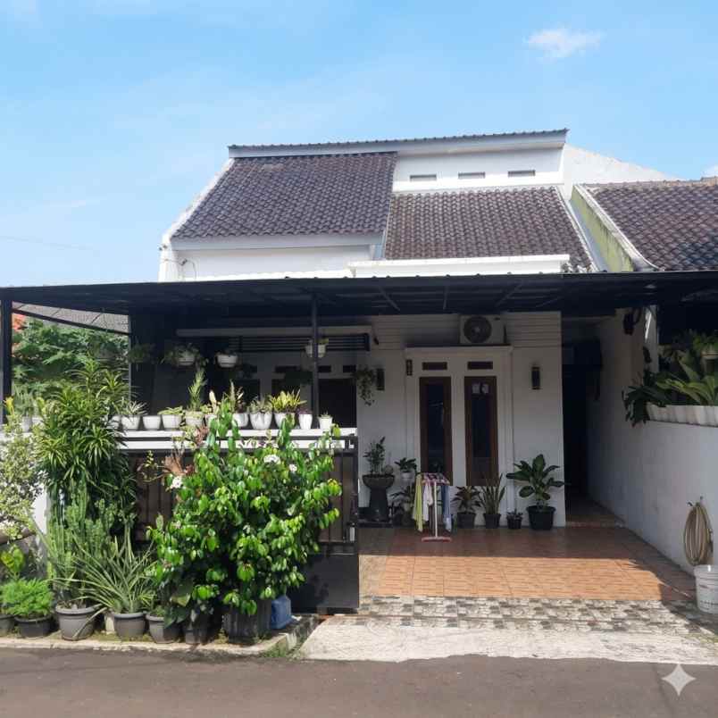 dijual rumah kavling ui sektor barat