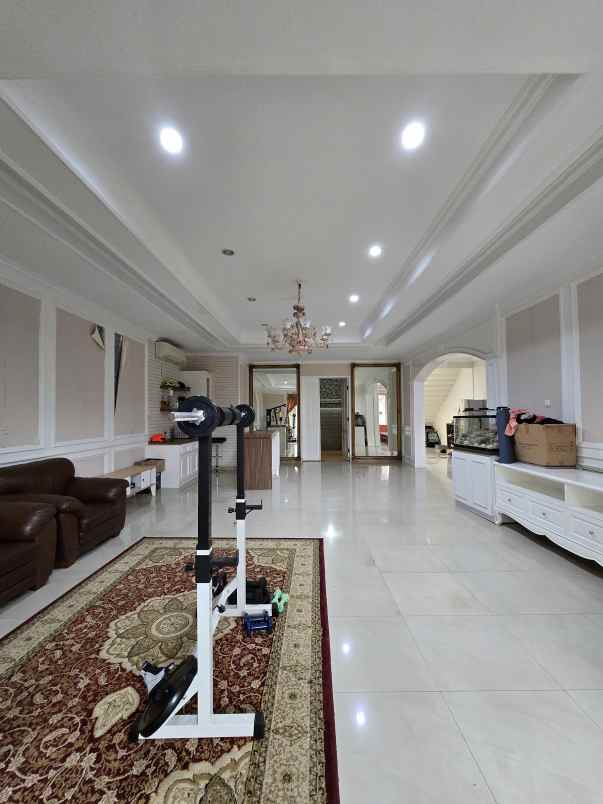 dijual rumah kebon baru