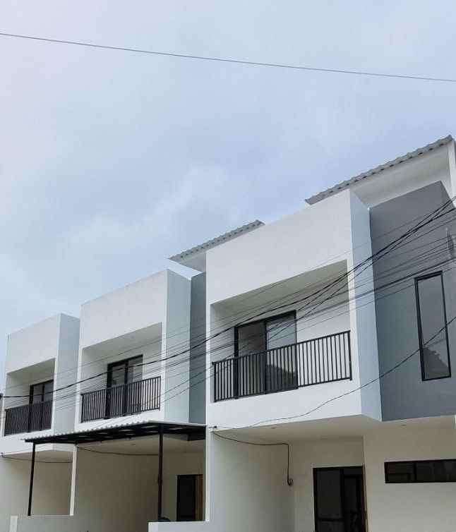 dijual rumah kelapa dua wetan ciracas