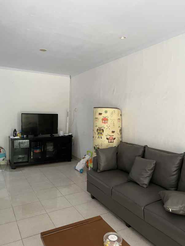 dijual rumah kelapa gading