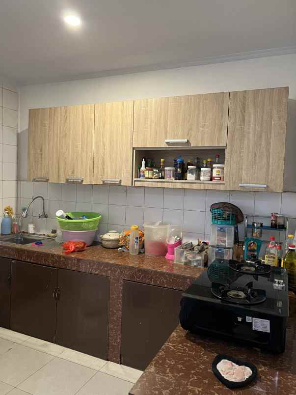 dijual rumah kelapa gading