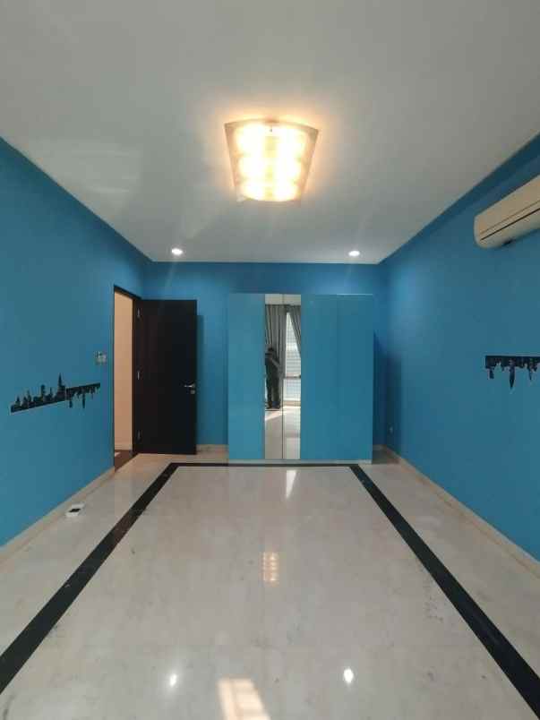 dijual rumah kelapa gading