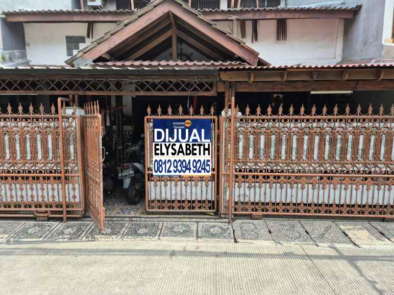 dijual rumah kelapa gading