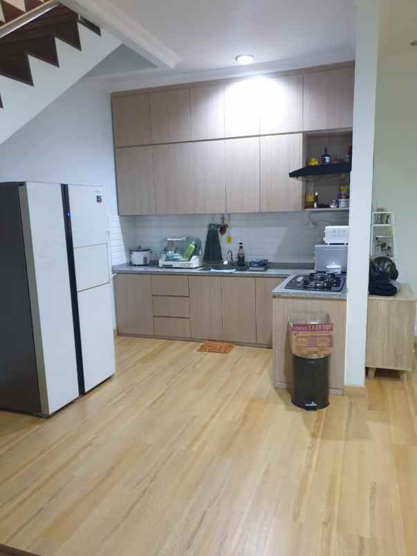 dijual rumah kelapa puan kelapa gading