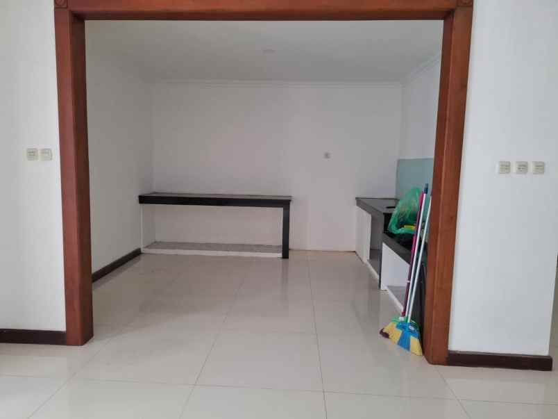 dijual rumah kertajaya indah