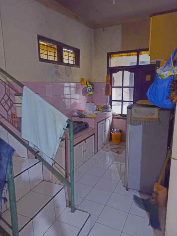 dijual rumah komp sentosa asih