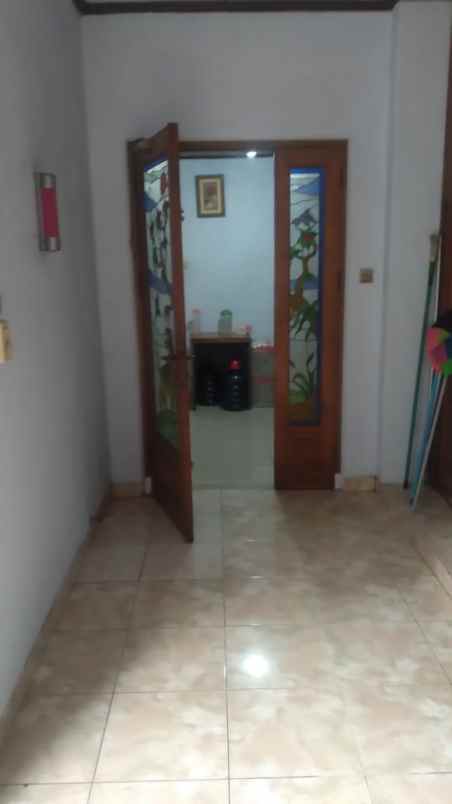 dijual rumah komplek abadi