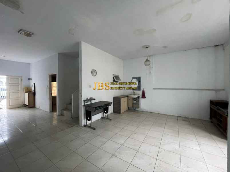 dijual rumah komplek atria residence