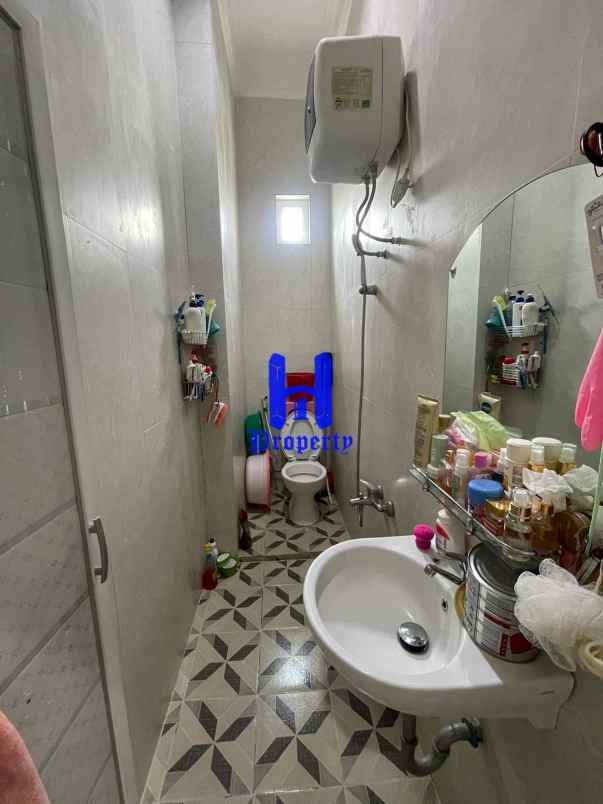 dijual rumah komplek cemara asri jalan