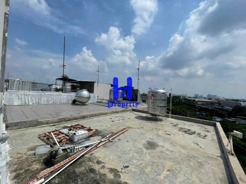 dijual rumah komplek cemara asri jalan