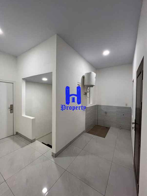 dijual rumah komplek cemara harmoni