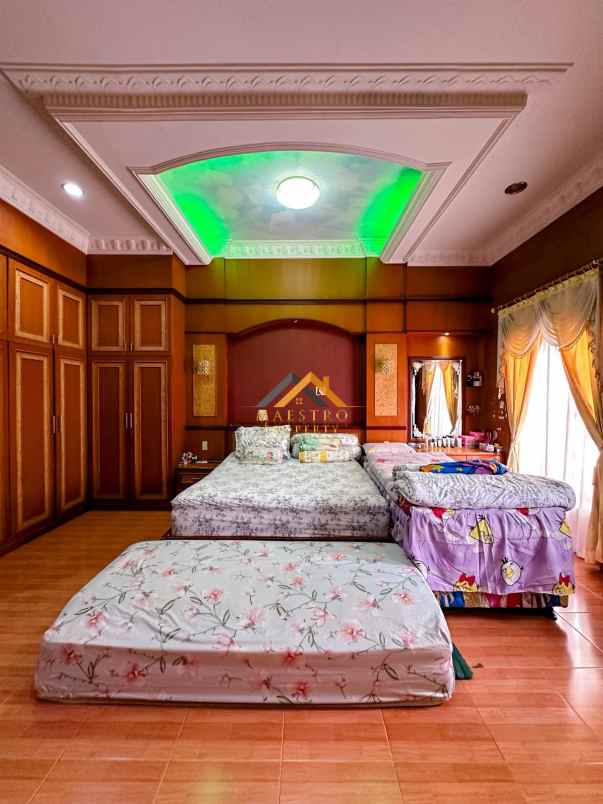 dijual rumah komplek cemara indah jalan