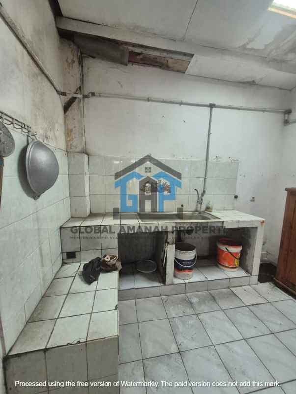 dijual rumah komplek cipageran
